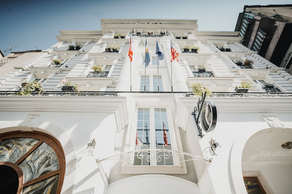 tirana