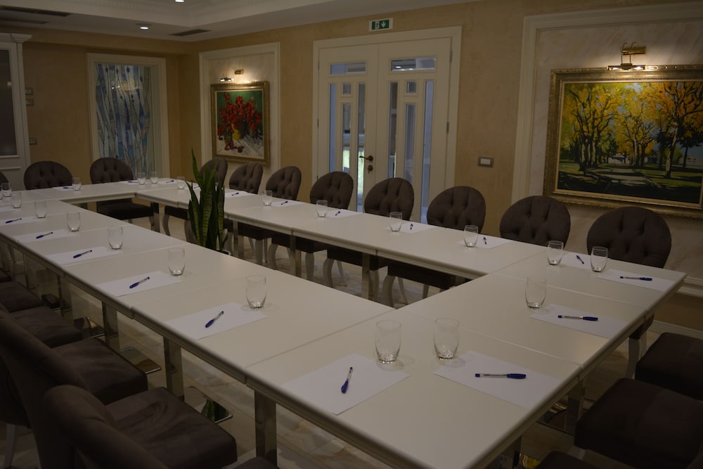 lot boutique hotel