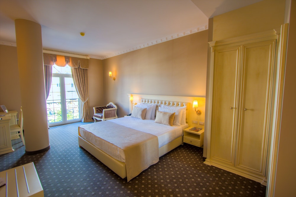 lot boutique hotel