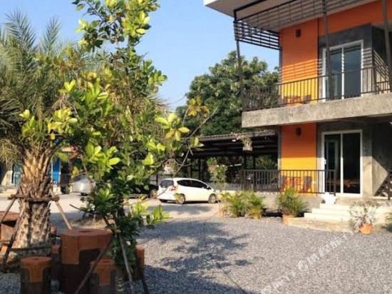 baan suan rim nam pakchong resort