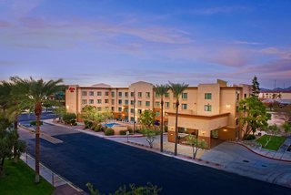 Hampton Inn Phoenix-Airport North,Phoenix>>Camelback East,3 star
