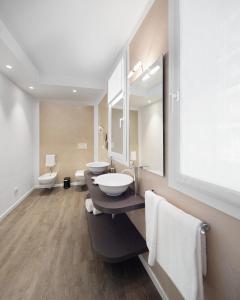 hotel studio inn centrale and milano urban padel