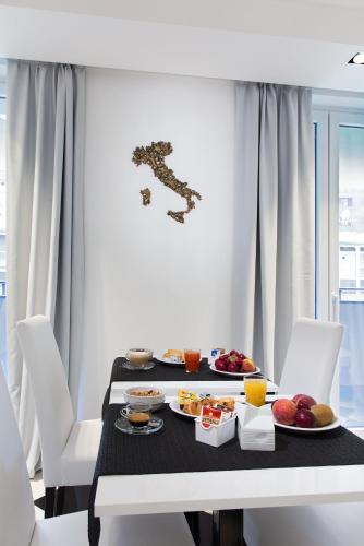 hotel studio inn centrale and milano urban padel