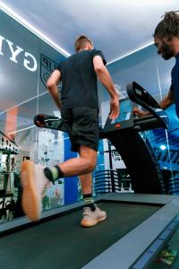 hotel studio inn centrale and milano urban padel