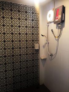 madame green forever