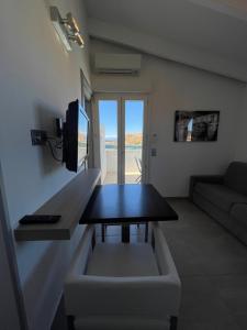 hotel lescale cote port