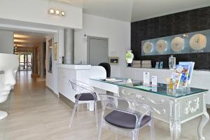 hotel lescale cote port