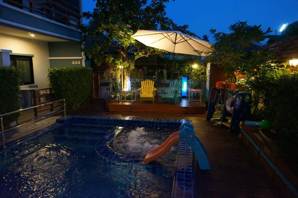 baan i un pool villa