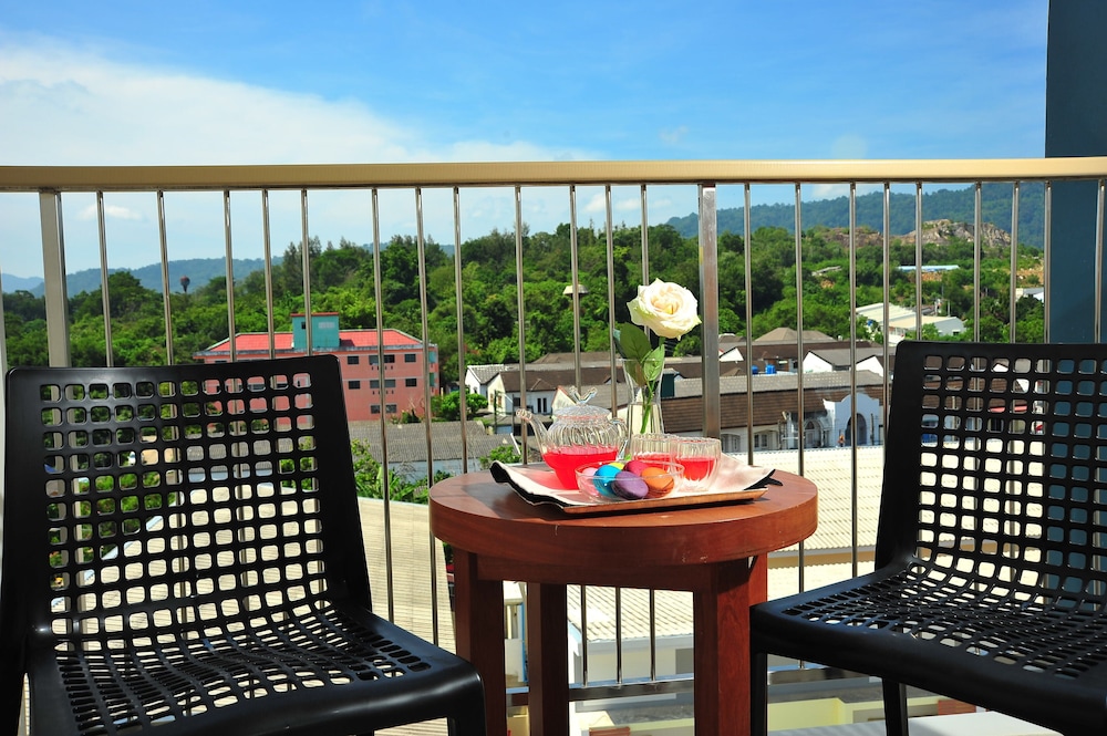 ratana hotel rassada