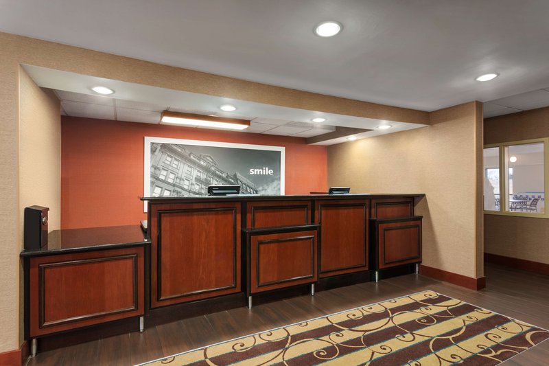 hampton inn wichita east