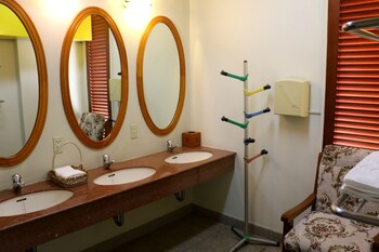 garden view court suites ho chi minh city