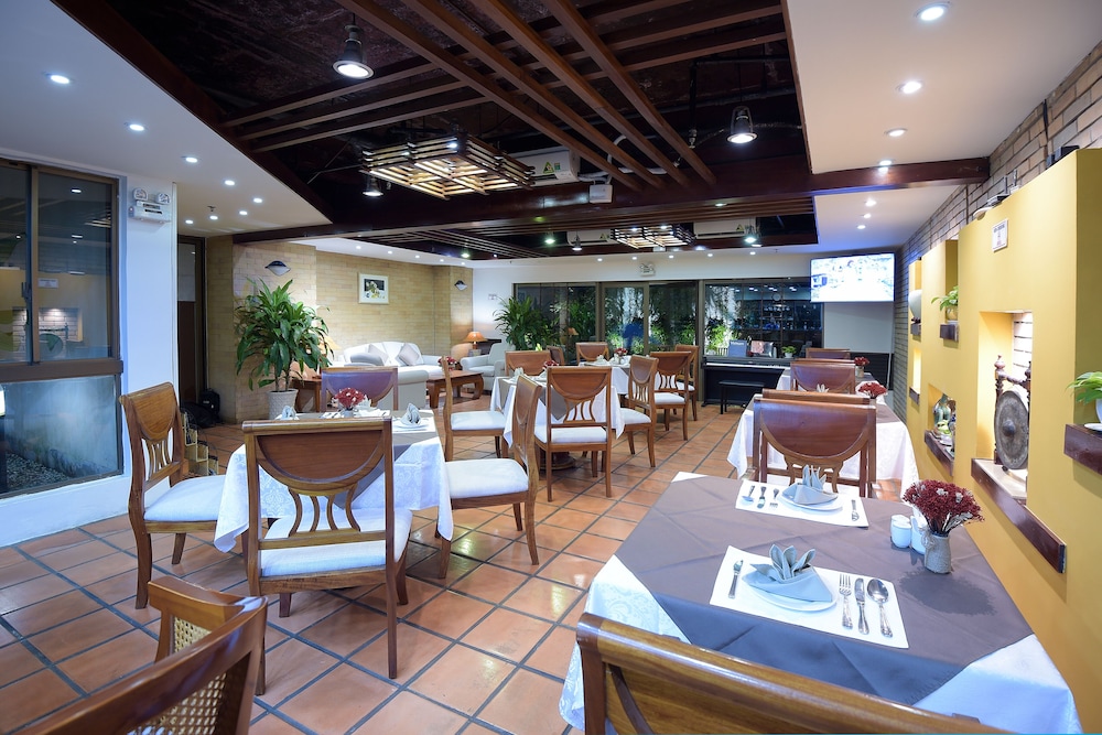 garden view court suites ho chi minh city