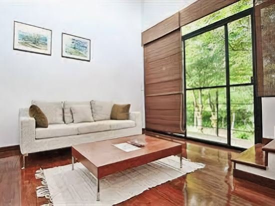 the pig house khao yai