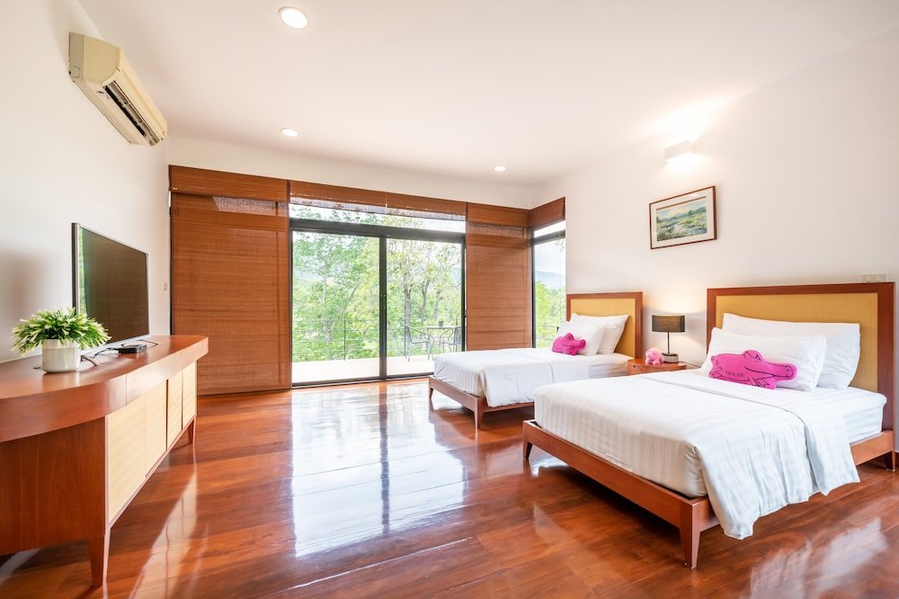 the pig house khao yai