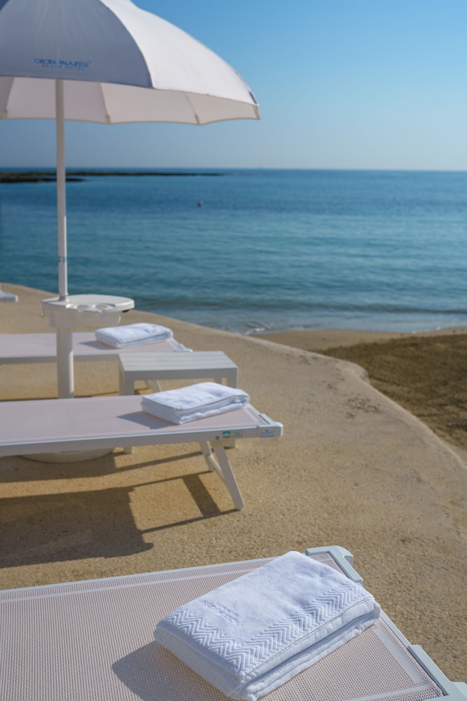 grotta palazzese beach hotel