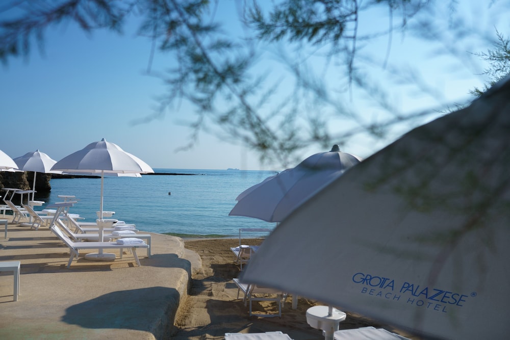 grotta palazzese beach hotel