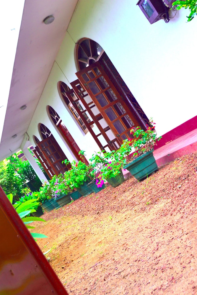 chaya villa guest house