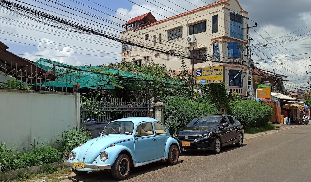 villa sisavad guesthouse