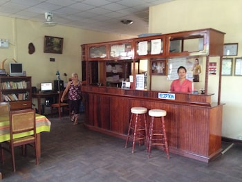 villa sisavad guesthouse