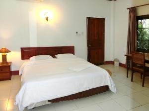 villa sisavad guesthouse