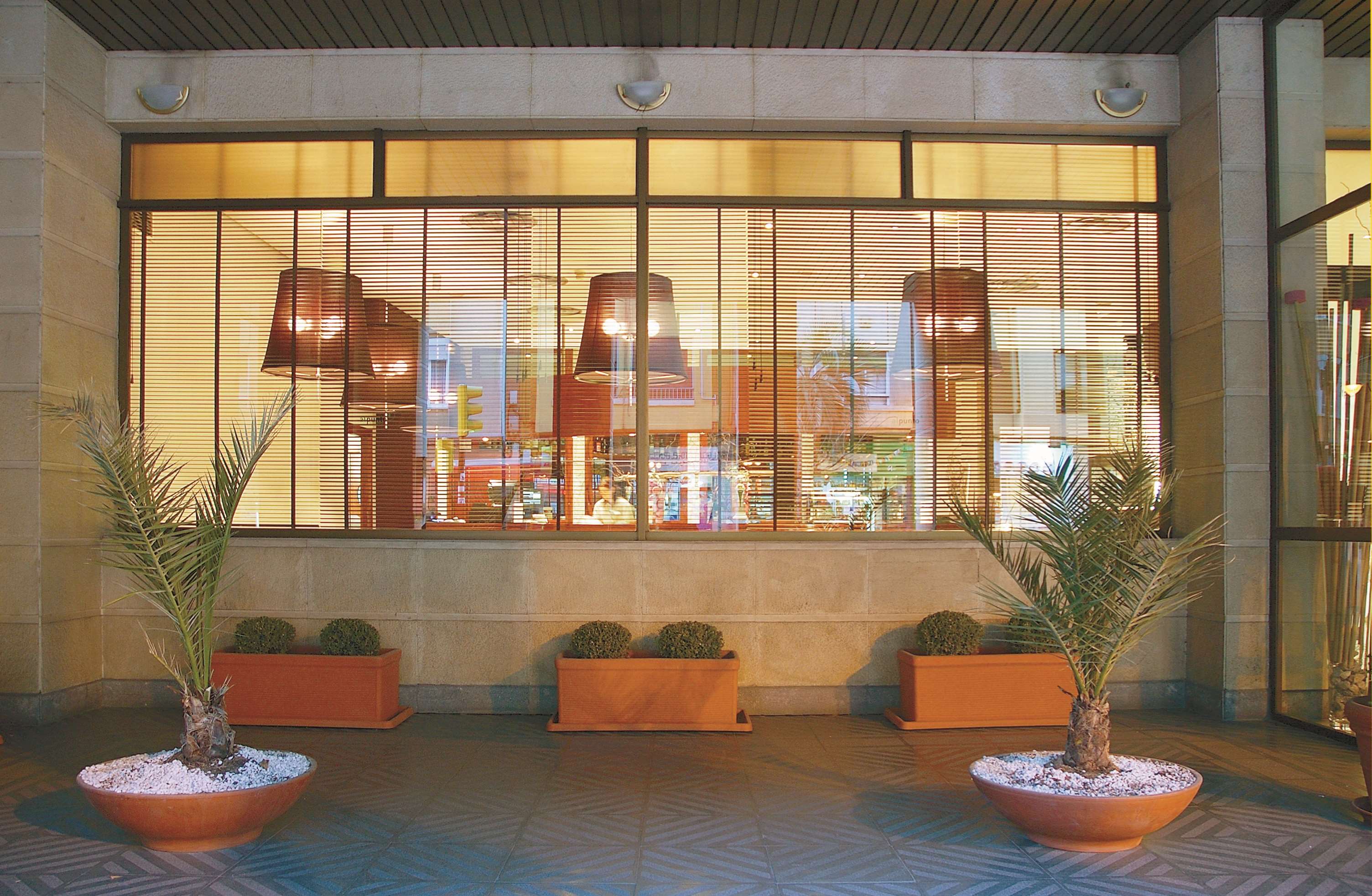 hesperia zaragoza centro