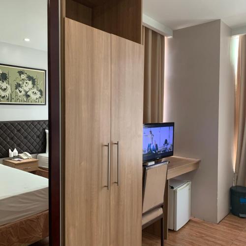 cebu capitol central hotel and suites