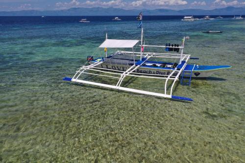 loves beach and dive resort