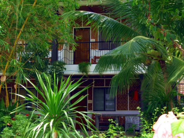 loves beach and dive resort