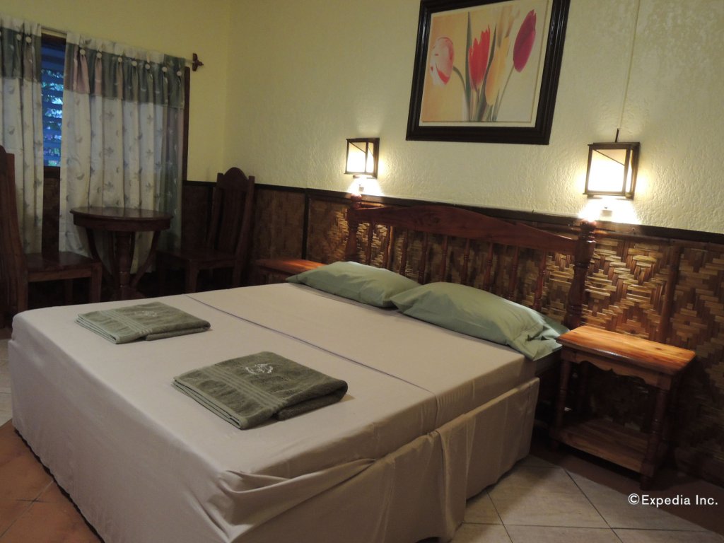 loves beach and dive resort