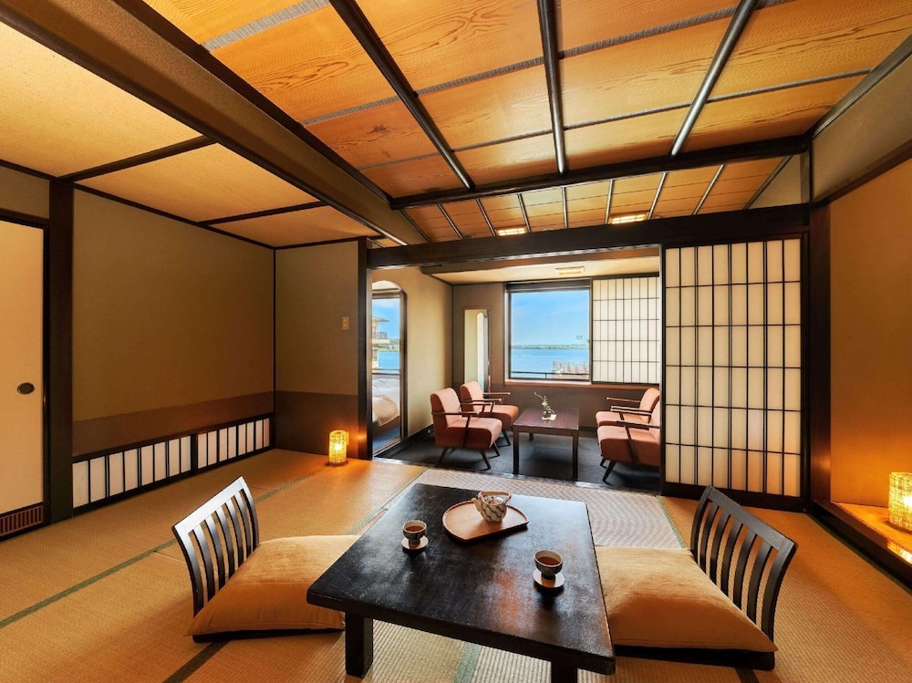 ooedo onsen monogatari premium kaga maruya