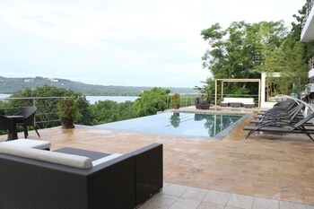 ocean suites boutique hotel