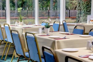 sure hotel by best western reading