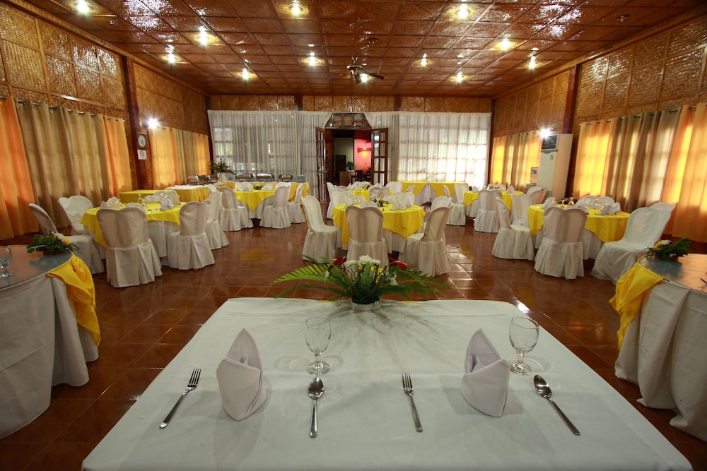 dolores tropicana resort