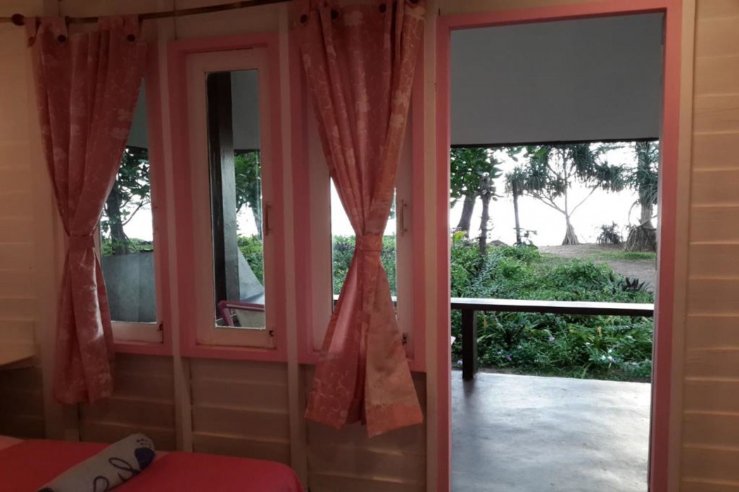 phayam coconut beach resort