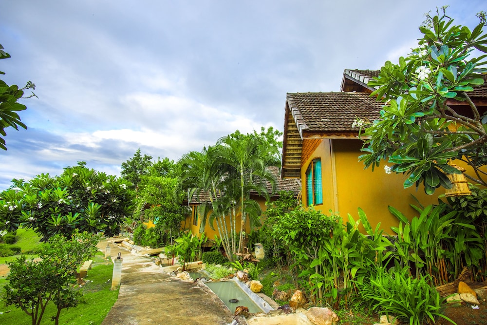 e outfitting pai resort