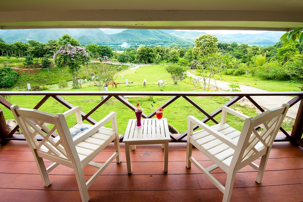 e outfitting pai resort