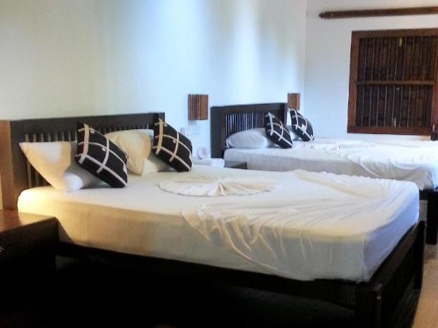 happy banana hotel and restaurant