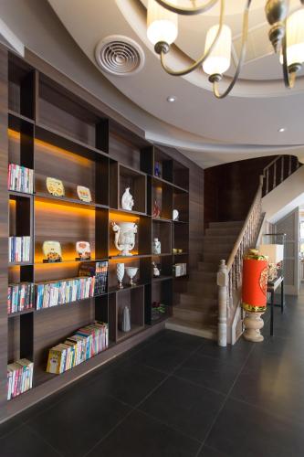 leesing hotel qixian