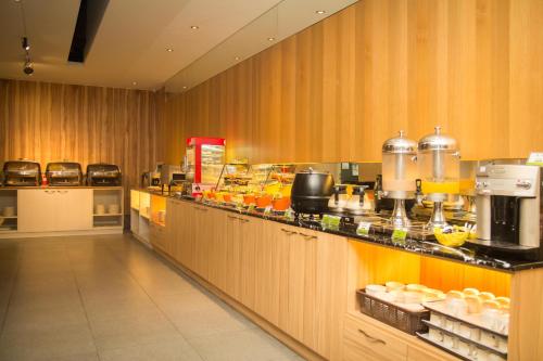 leesing hotel qixian