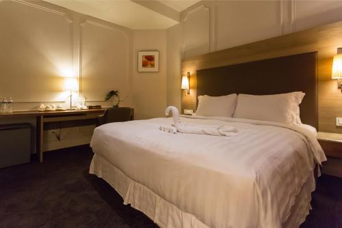 leesing hotel qixian