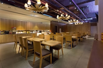 leesing hotel qixian