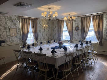 concords colonial inn