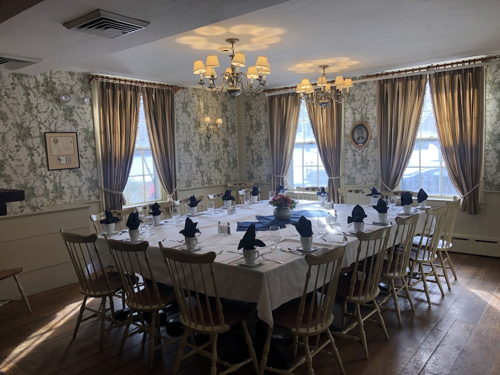 concords colonial inn