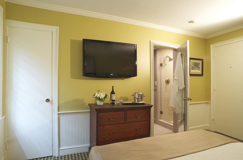 concords colonial inn