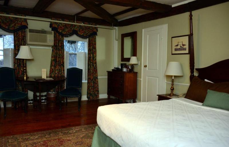 concords colonial inn