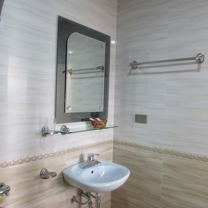 viet nhat halong hotel