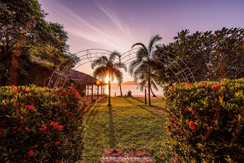 soul villas by the beach phuket