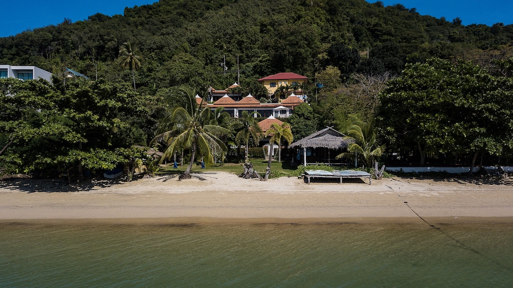 soul villas by the beach phuket