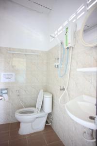 marina hut guest house