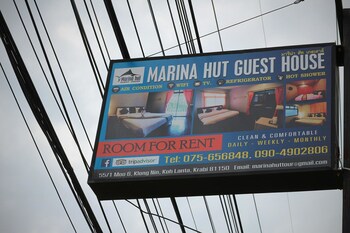 marina hut guest house